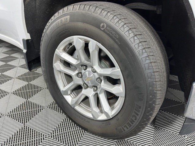 Used 2023 Chevrolet Silverado 1500 LT AWD/4WD image 12