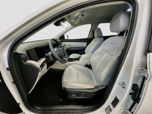 Used 2025 Hyundai Tucson SEL AWD/4WD image 13