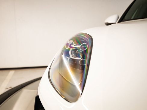 Certified 2021 Porsche Macan AWD/4WD image 13