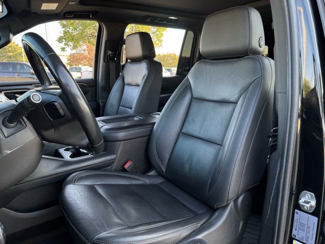 Used 2021 Chevrolet Suburban LT AWD/4WD image 26