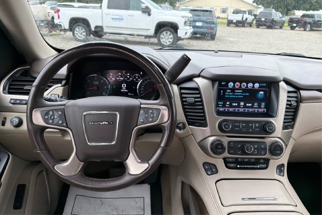 Used 2018 GMC Yukon Denali w/ Denali Ultimate Package AWD/4WD image 13