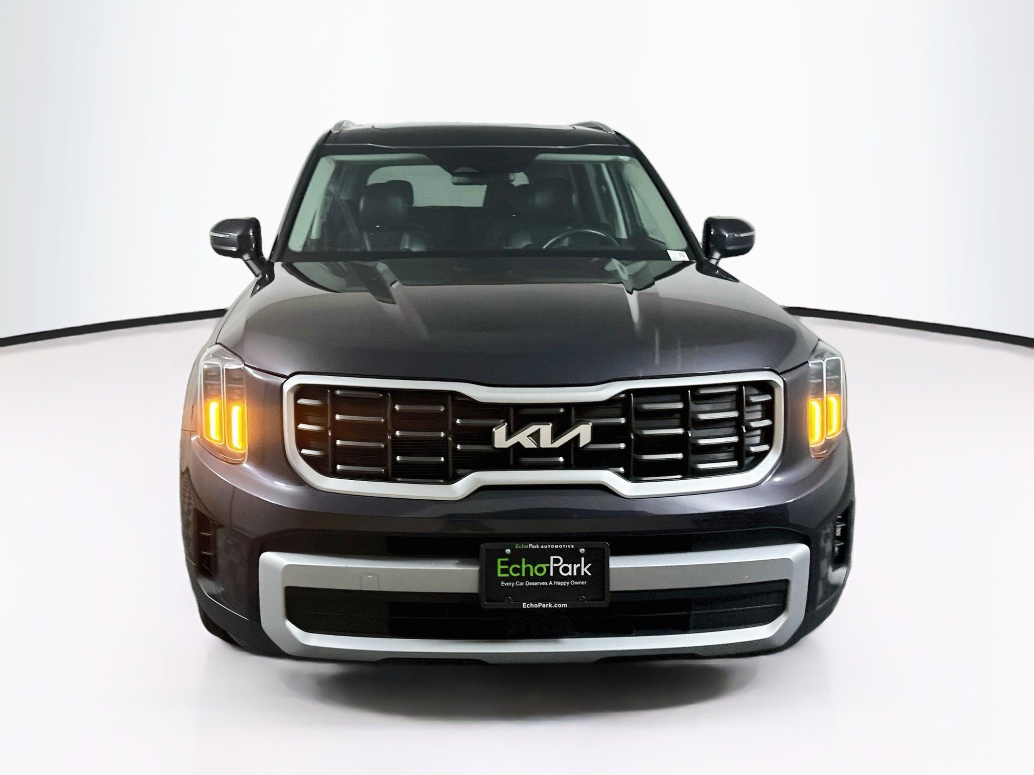 Used 2025 Kia Telluride S FWD image 2