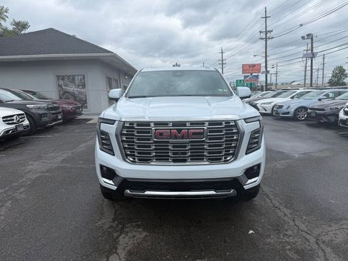 Used 2026 GMC Yukon XL Denali w/ Sun & Power Step Package AWD/4WD image 2