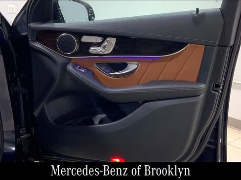 Certified 2022 Mercedes-Benz GLC 43 AMG 4MATIC image 23