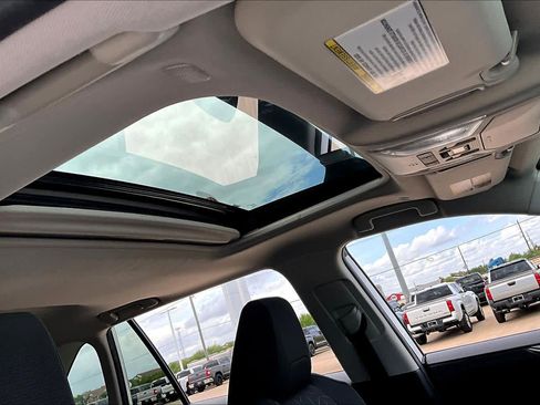 Used 2024 Toyota RAV4 XLE w/ Convenience Package image 14