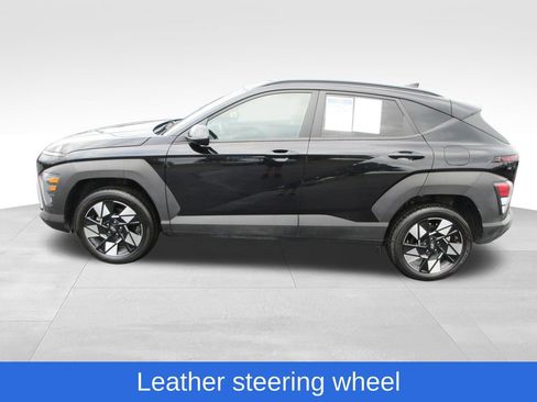 Used 2025 Hyundai Kona SEL AWD/4WD image 2
