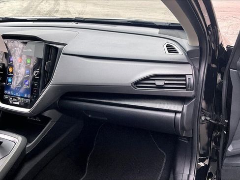 Certified 2024 Subaru Crosstrek 2.0i Premium image 11