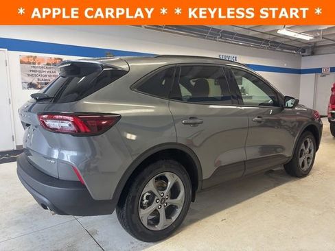 New 2026 Ford Escape ST-Line w/ Cold Weather Package AWD/4WD image 5