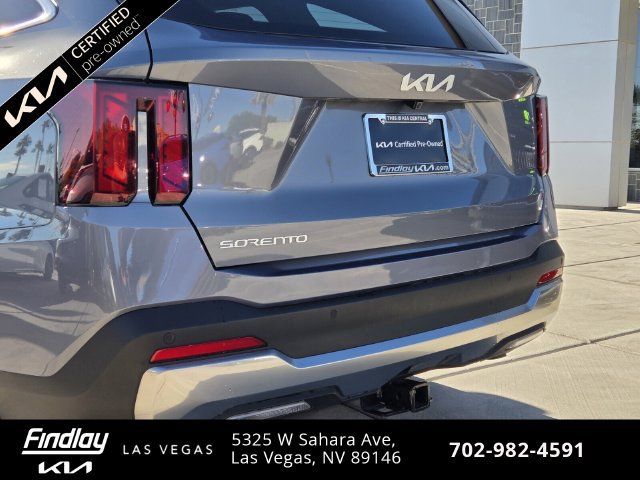 Certified 2024 Kia Sorento EX w/ Panoramic Sunroof Package FWD image 8