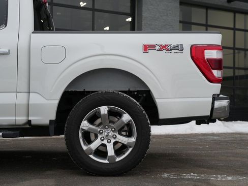 Used 2021 Ford F150 Lariat w/ Max Trailer Tow Package image 24