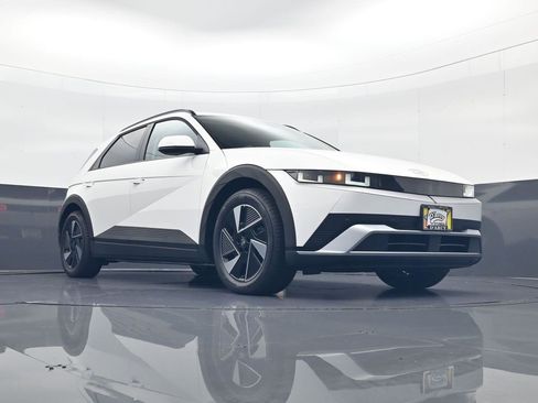 New 2025 Hyundai Ioniq 5 SEL image 23