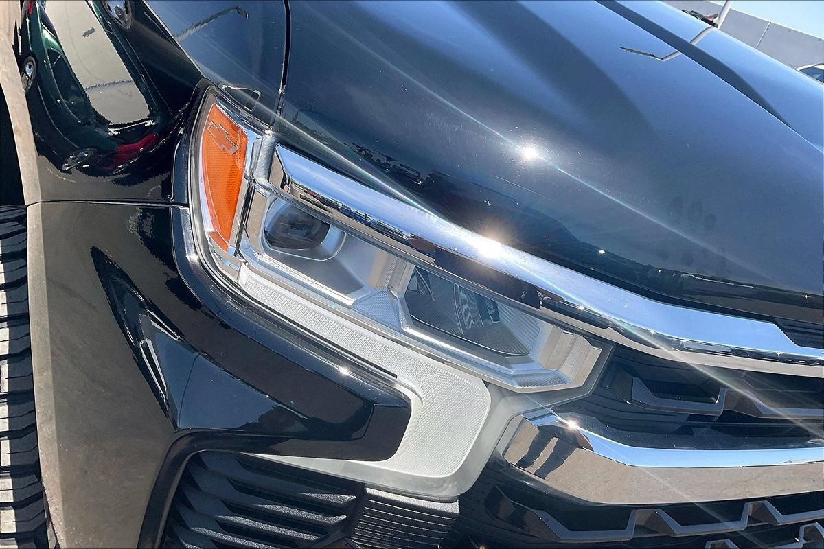 Used 2023 Chevrolet Silverado 1500 LT RWD image 5