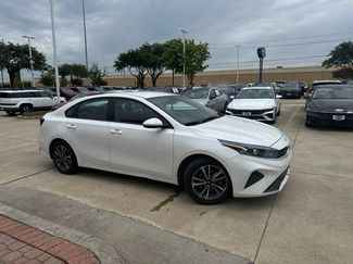 Used 2024 Kia Forte LXS FWD video 1
