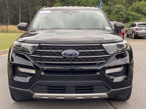 Certified 2020 Ford Explorer XLT w/ Equipment Group 202A RWD image 12