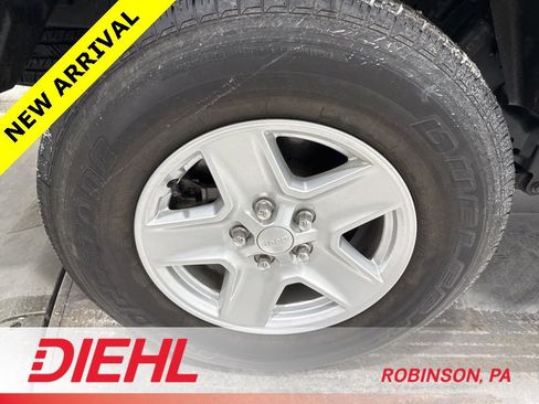 Certified 2021 Jeep Gladiator Sport image 8