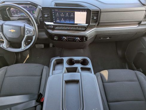 Certified 2023 Chevrolet Silverado 1500 LT AWD/4WD image 9