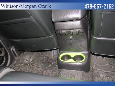 Used 2016 Jeep Wrangler Unlimited Rubicon AWD/4WD image 30