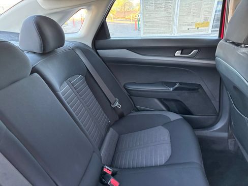 Used 2025 Kia K5 LXS FWD image 36