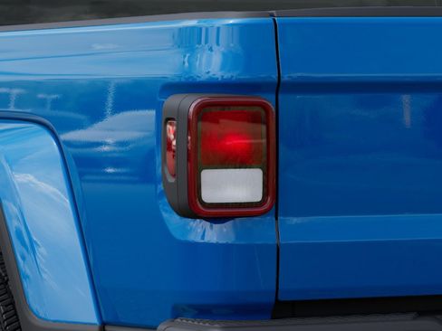 New 2025 Jeep Gladiator Sport image 43