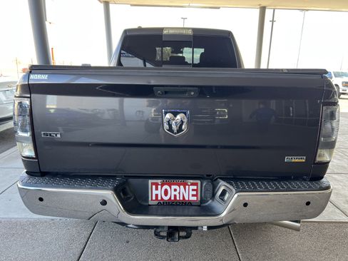 Used 2018 RAM 1500 Classic SLT image 5