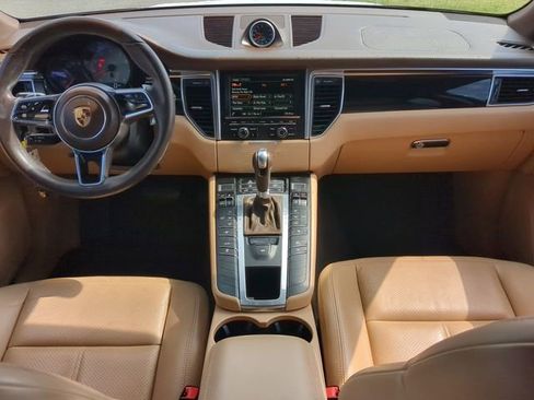 Used 2016 Porsche Macan S image 14