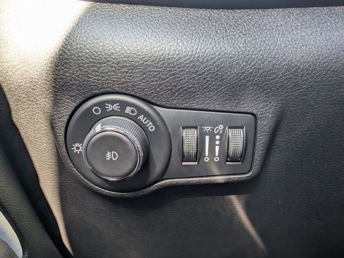 Used 2024 Jeep Compass Limited AWD/4WD image 35