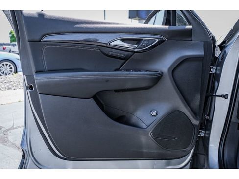 Used 2023 Buick Envision Essence w/ Sport Touring Package FWD image 6