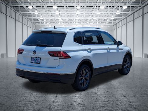 Used 2022 Volkswagen Tiguan SE AWD/4WD image 5