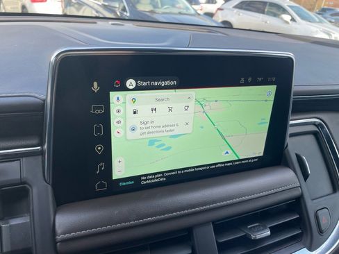 Used 2023 GMC Yukon XL SLT image 9