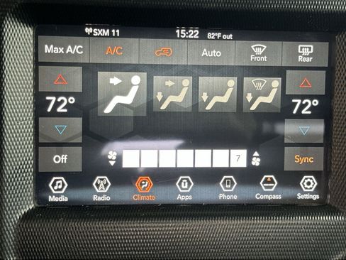 Used 2018 Jeep Wrangler Unlimited Sahara AWD/4WD image 29