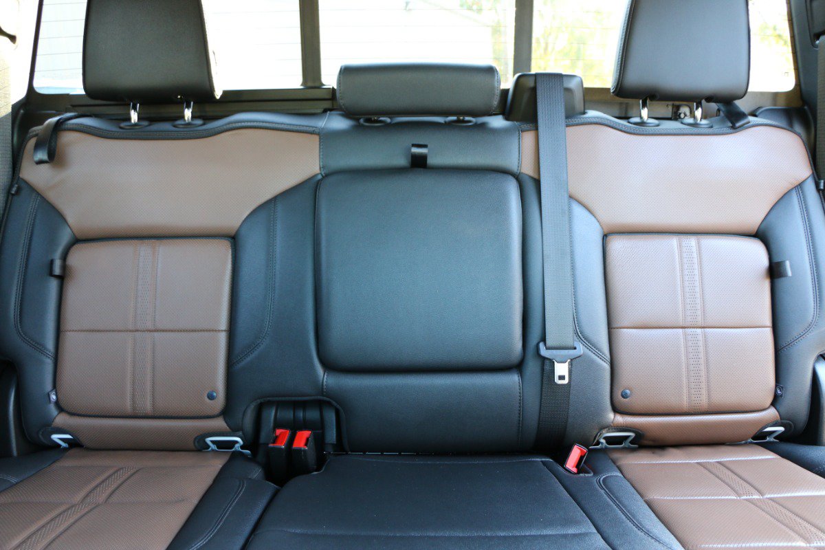 Used 2023 Chevrolet Silverado 1500 High Country w/ High Country Premium Package AWD/4WD image 31