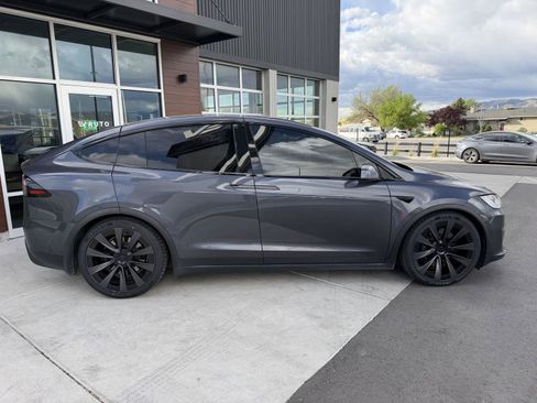 Used 2022 Tesla Model X Plaid AWD/4WD image 9