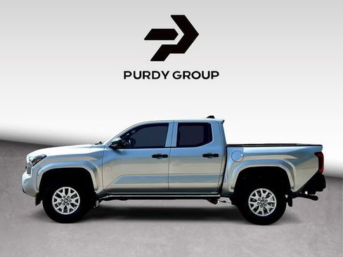 Certified 2024 Toyota Tacoma SR AWD/4WD image 5
