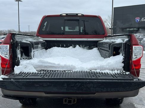 Used 2018 Nissan Titan Platinum Reserve image 40