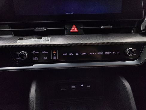 Used 2023 Kia Sportage SX image 52