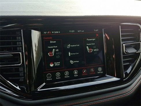 Used 2023 Dodge Durango GT image 18