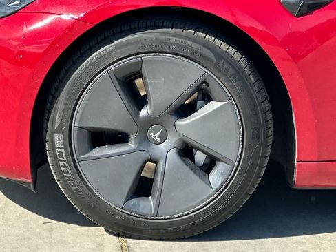 Used 2022 Tesla Model 3 image 12