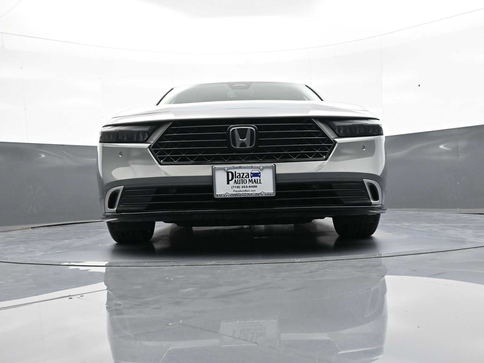 Used 2023 Honda Accord Touring image 34