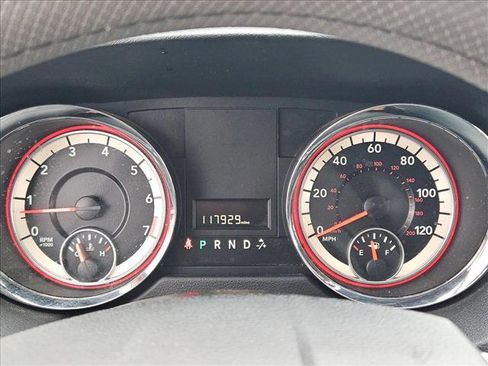 Used 2017 Dodge Grand Caravan SE w/ UConnect Hands-Free Group image 9