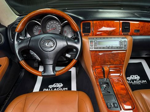 Used 2005 Lexus SC 430 Convertible image 22