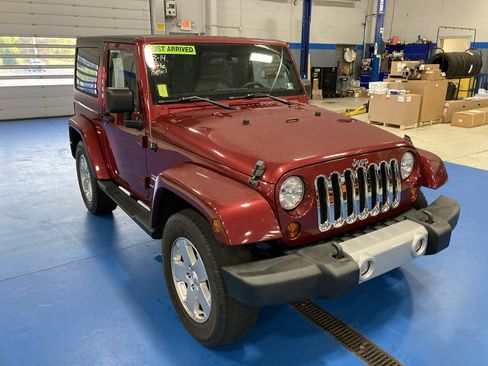 Used 2011 Jeep Wrangler Sahara w/ Trailer Tow Group AWD/4WD image 1