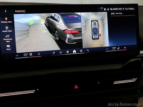 Used 2026 BMW 530i xDrive w/ Premium Package image 23