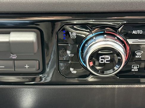 New 2026 GMC Sierra 1500 SLT image 20