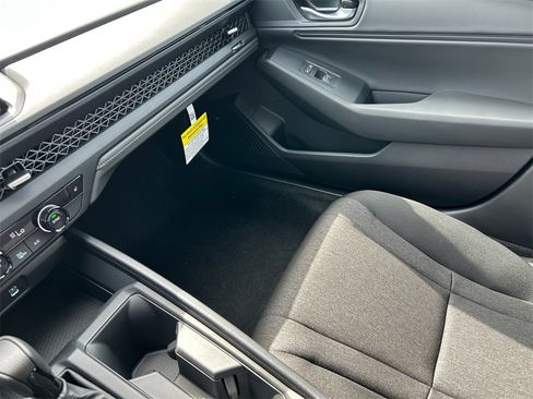New 2025 Honda Accord SE image 29