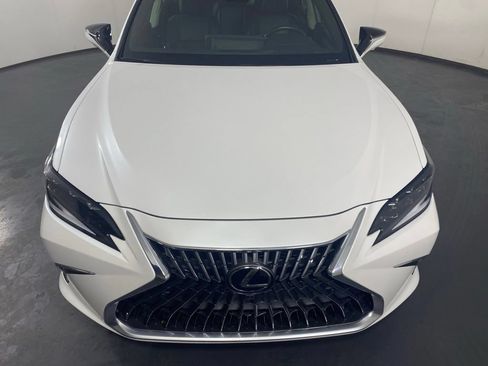 Used 2024 Lexus ES 350 Ultra Luxury w/ Accessory Package (Z1) FWD image 7