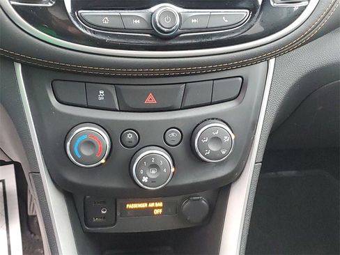 Used 2021 Chevrolet Trax LS w/ Tint and Cruise Package image 30