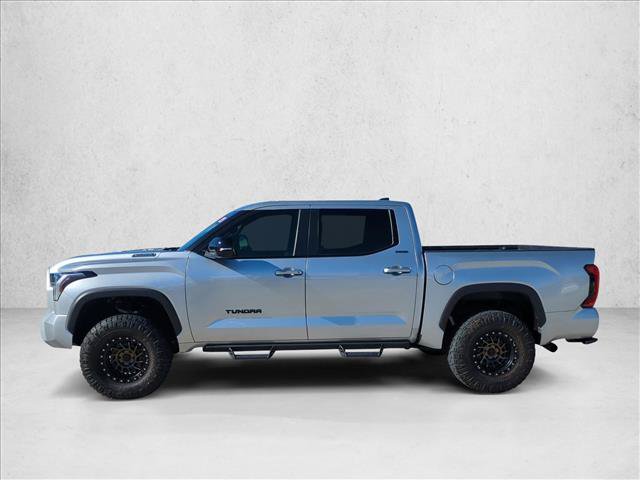 Used 2025 Toyota Tundra Limited AWD/4WD image 9