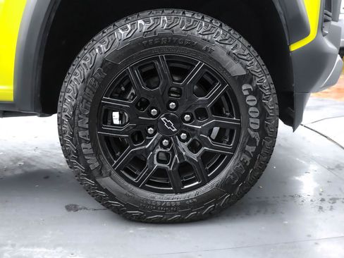 Used 2023 Chevrolet Colorado Trail Boss image 42