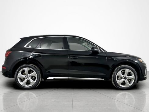 Used 2023 Audi Q5 2.0T Premium Plus w/ Premium Plus Package AWD/4WD image 6