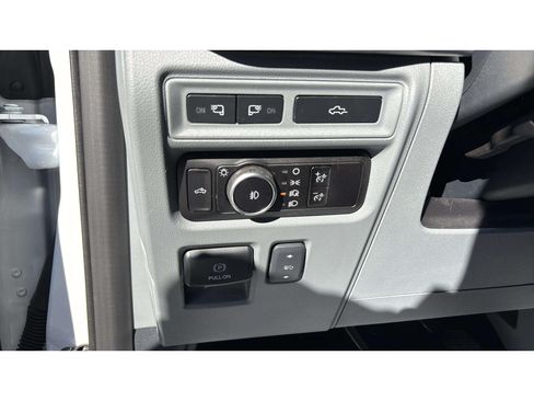 Used 2023 Ford F150 Lariat w/ Max Trailer Tow Package AWD/4WD image 21